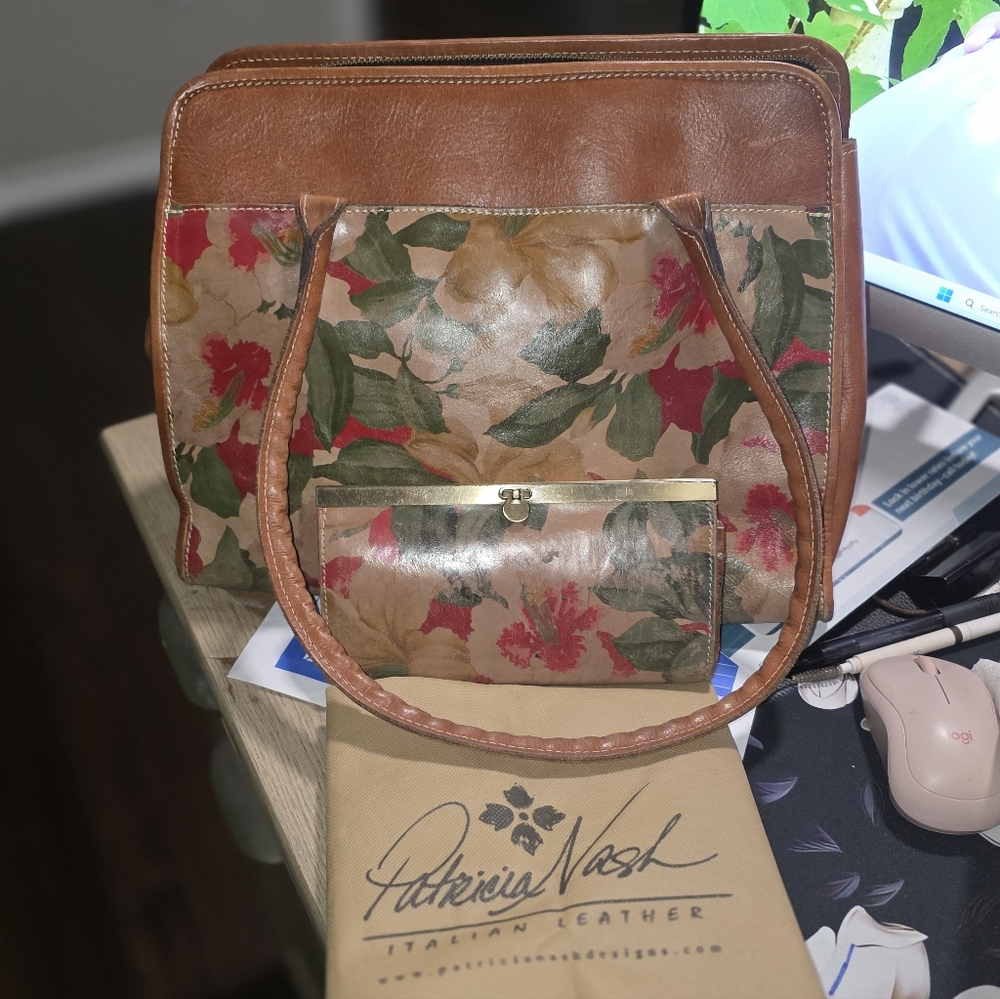 Patricia Nash Floral Tan and Red Shoulder Bag and matching wallet